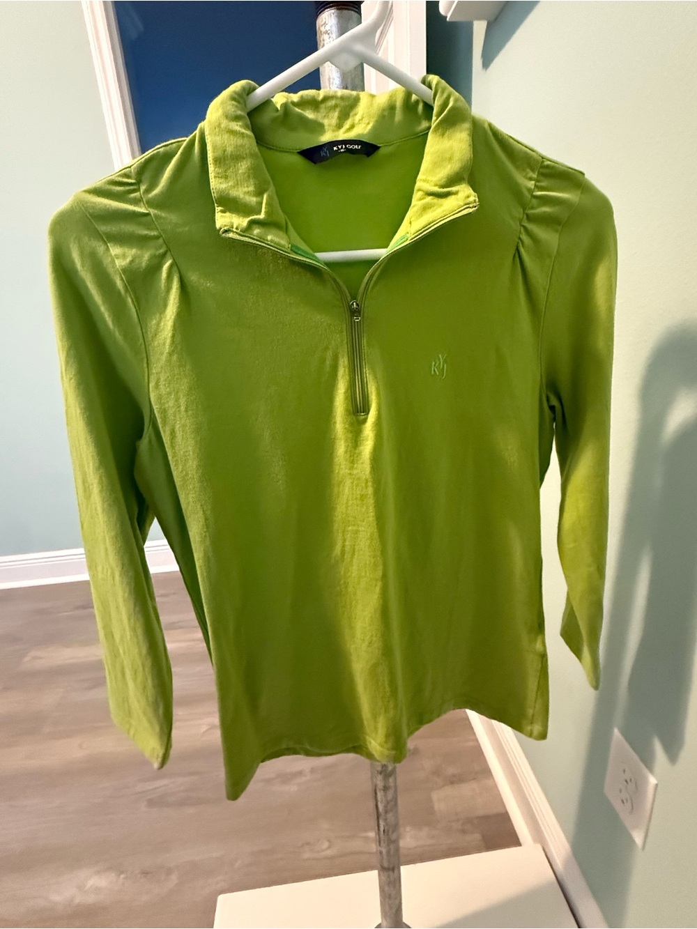 KYJ Women’s Green Quarter-Zip Long Sleeve Golf Shirt Size 95